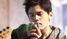 周杰伦父亲爆料视频大全,揭秘周杰伦成长背后的故事